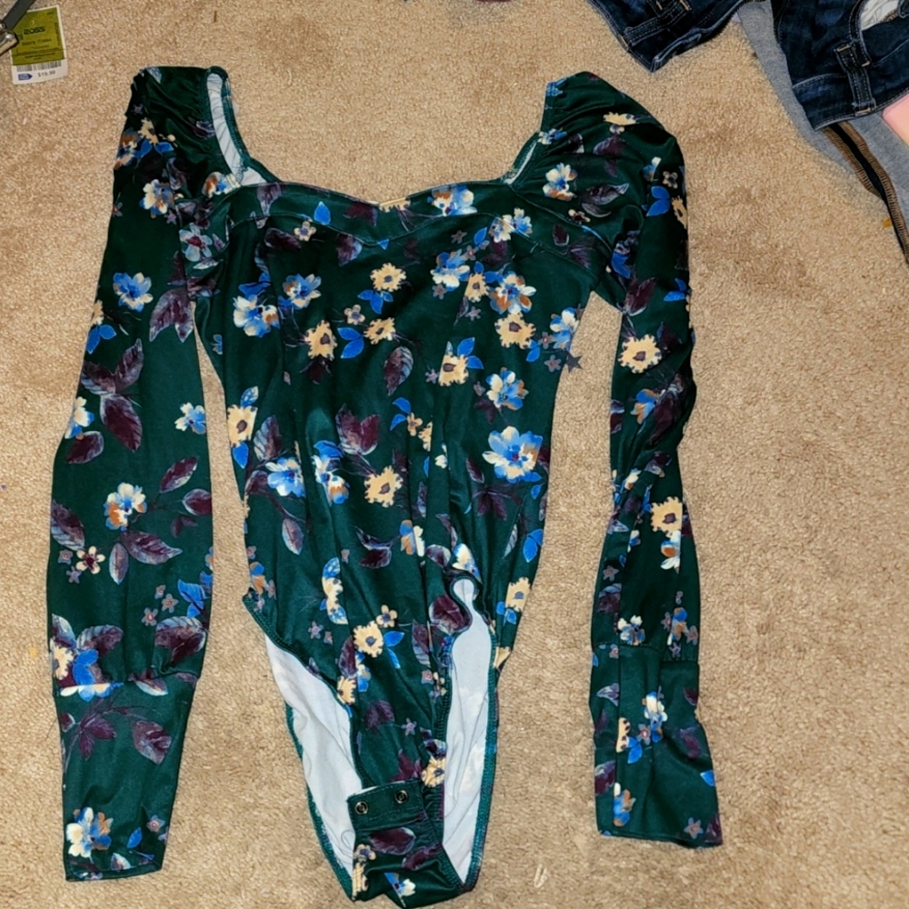 Women's clothing